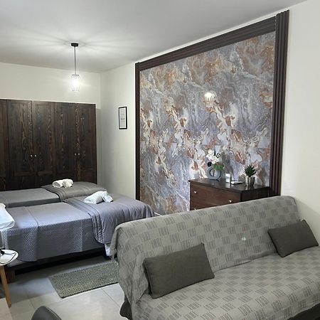 St Gaetans Studio Apartment 6A Hamrun Екстериор снимка