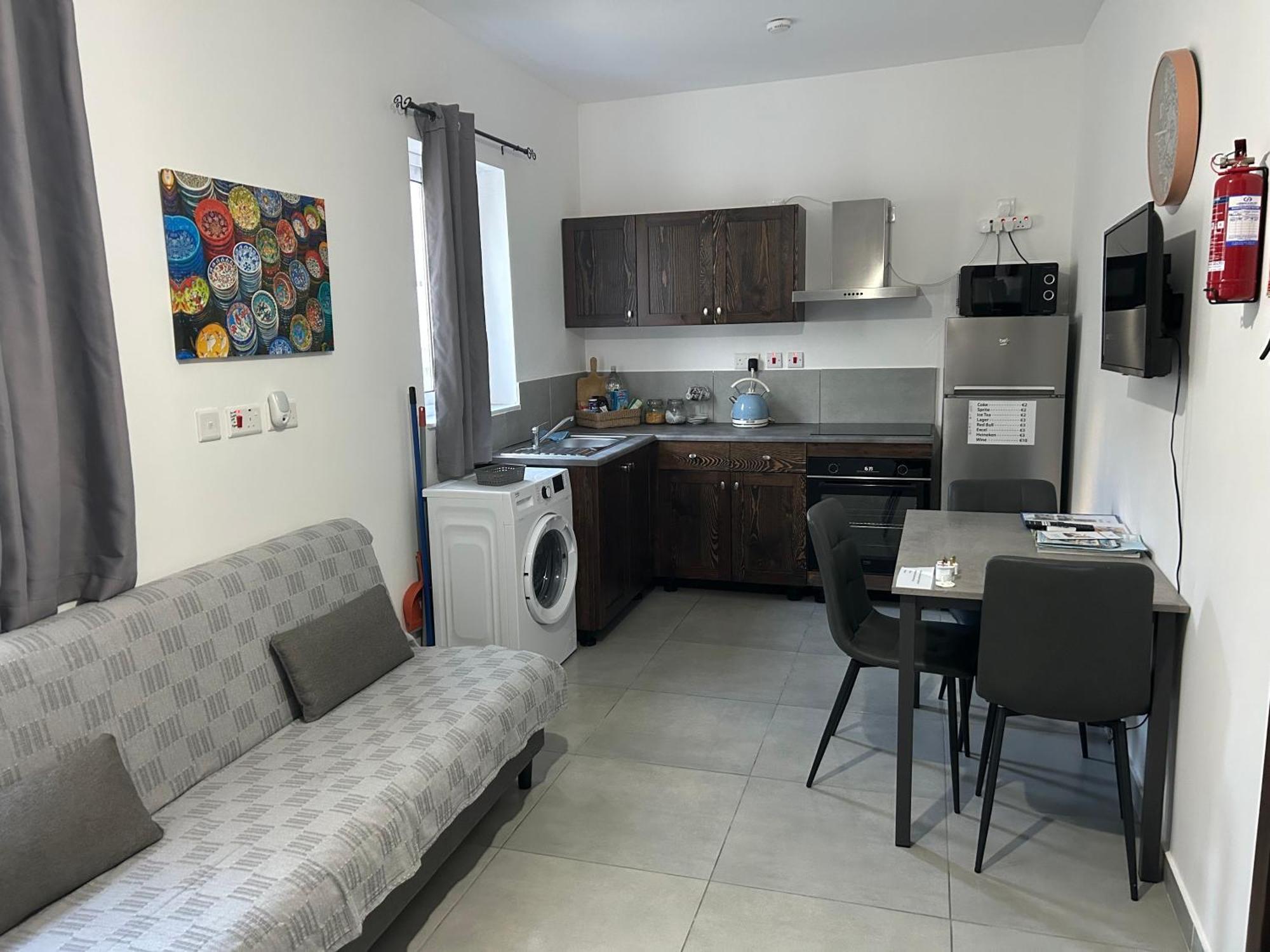 St Gaetans Studio Apartment 6A Hamrun Екстериор снимка